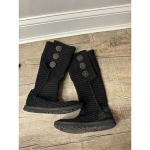 Ugg black knit boots size 6